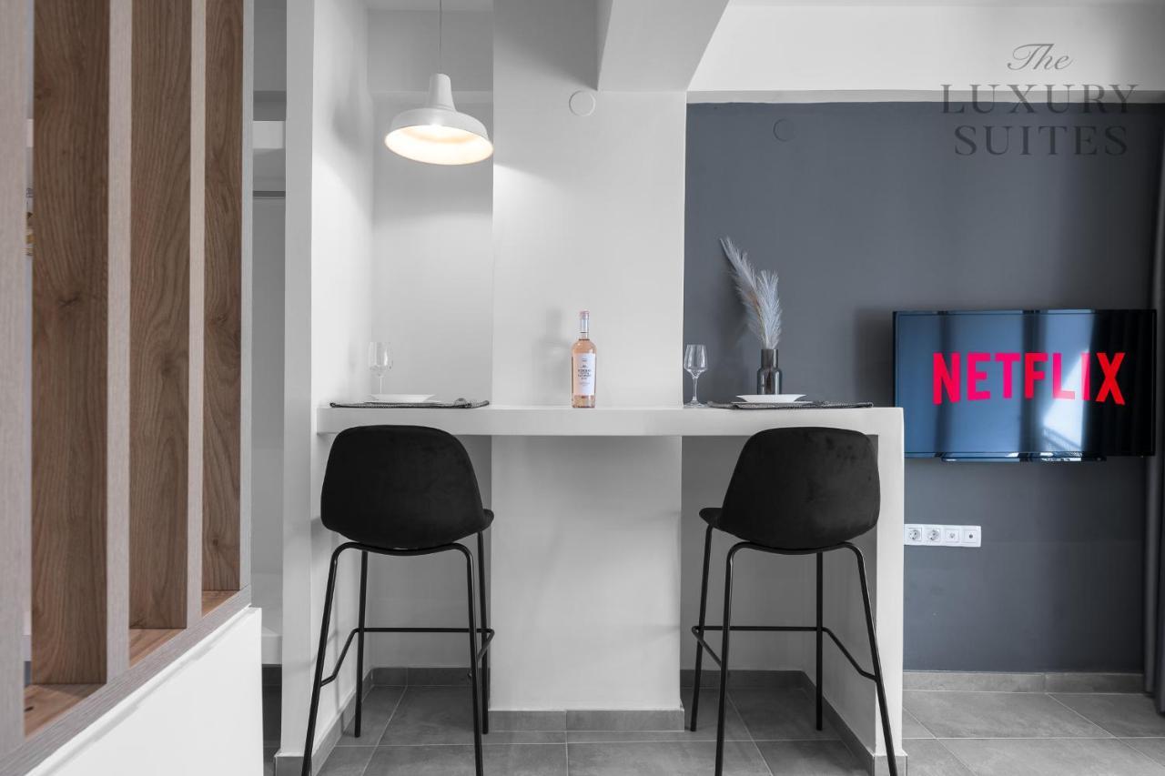 Horizon Apartments, The Luxury Suites Thessaloniki Buitenkant foto
