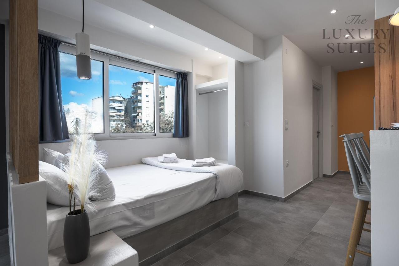 Horizon Apartments, The Luxury Suites Thessaloniki Buitenkant foto